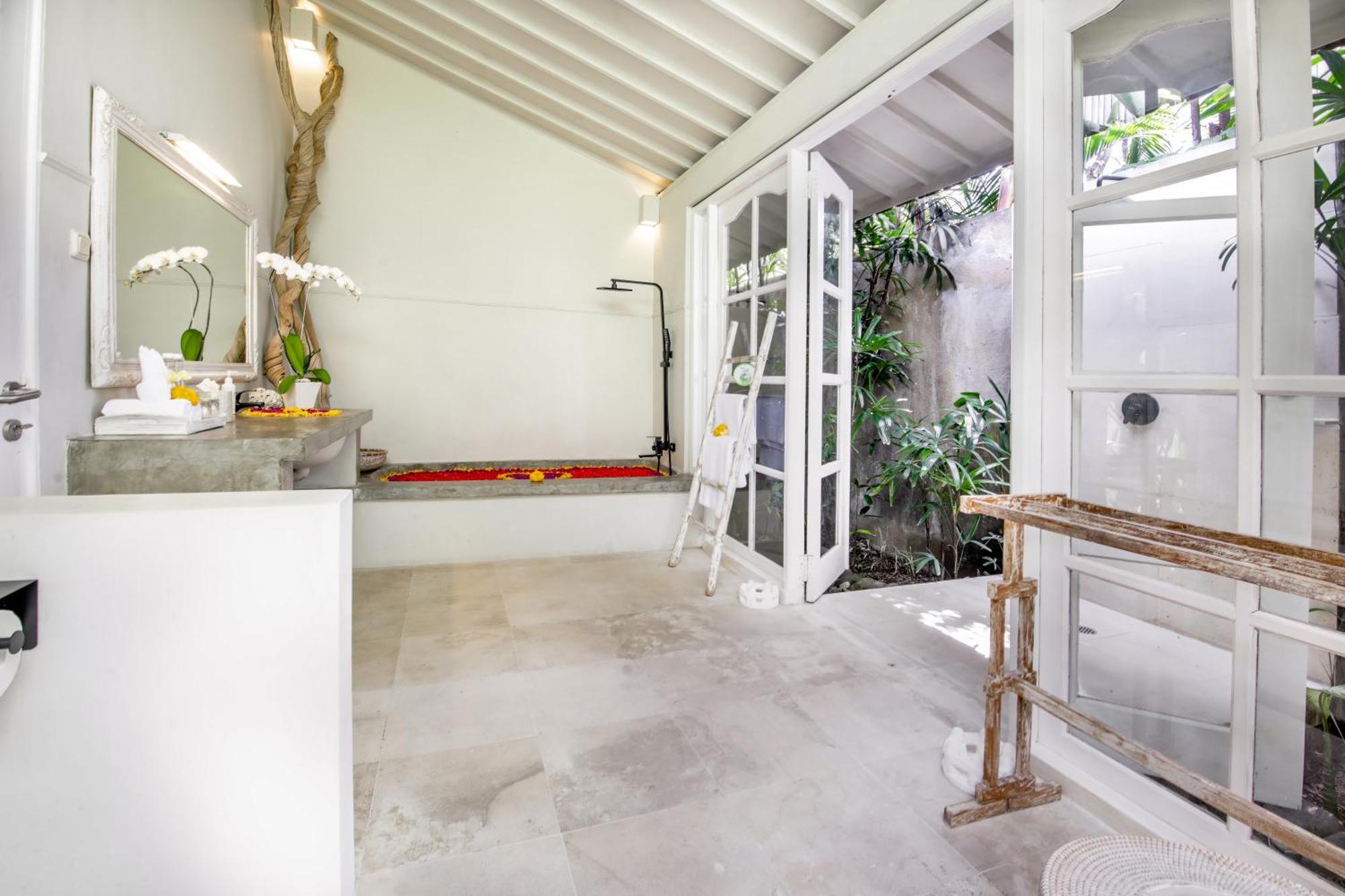 Villa Lodek Deluxe Seminyak Exteriér fotografie