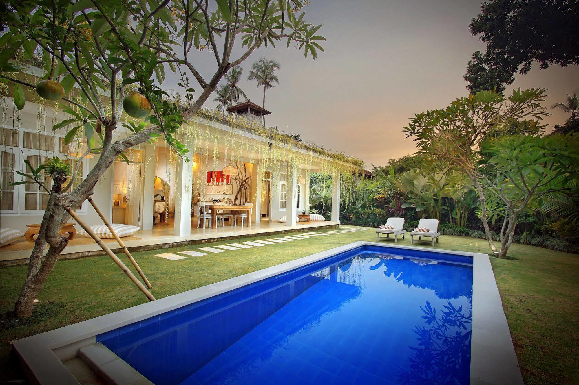 Villa Lodek Deluxe Seminyak Exteriér fotografie